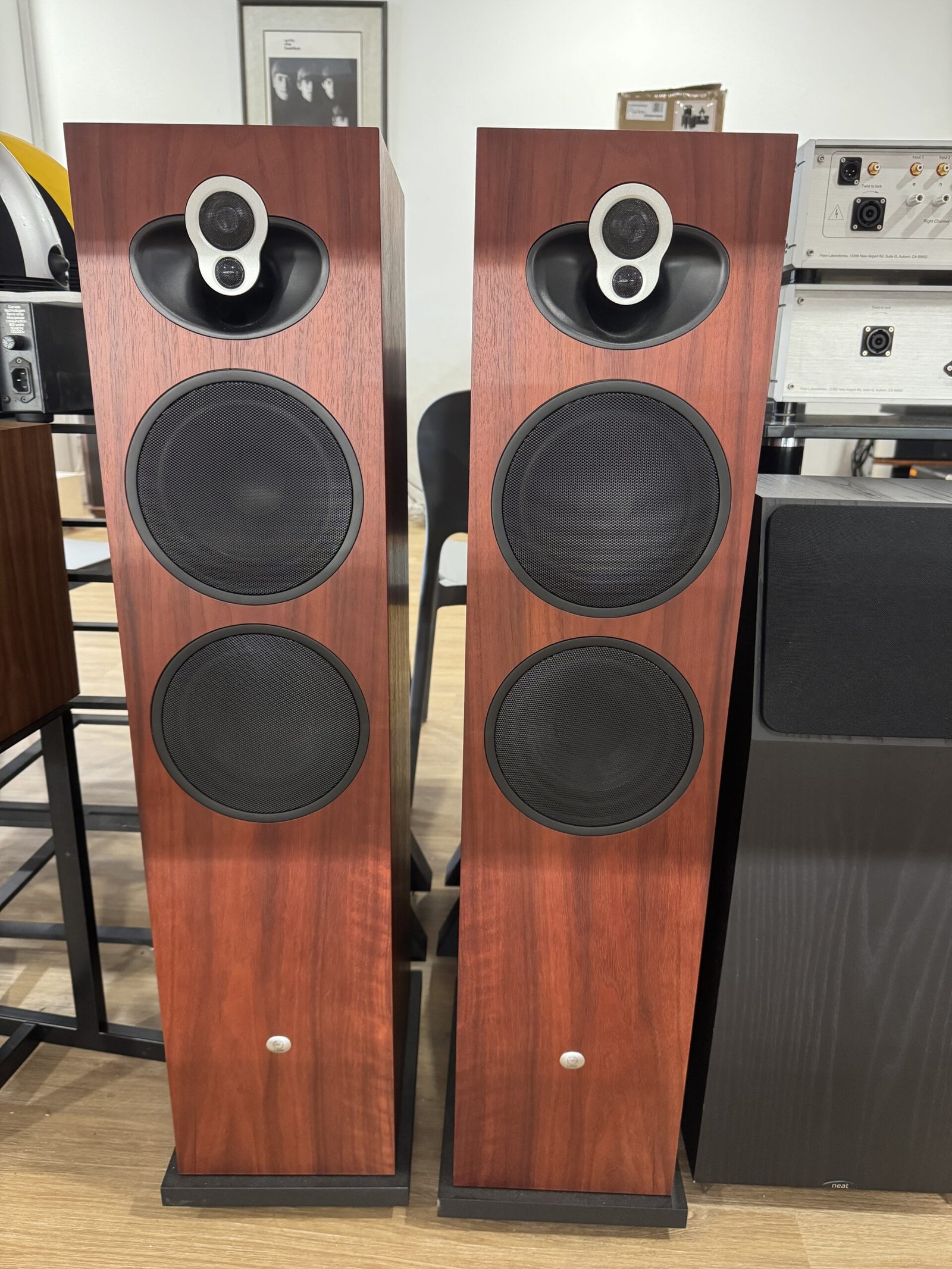 Linn Majik 140 Speakers - New & Pre-owned Hi-Fi | SoundTribeAsia Linn Majik 140 Speakers