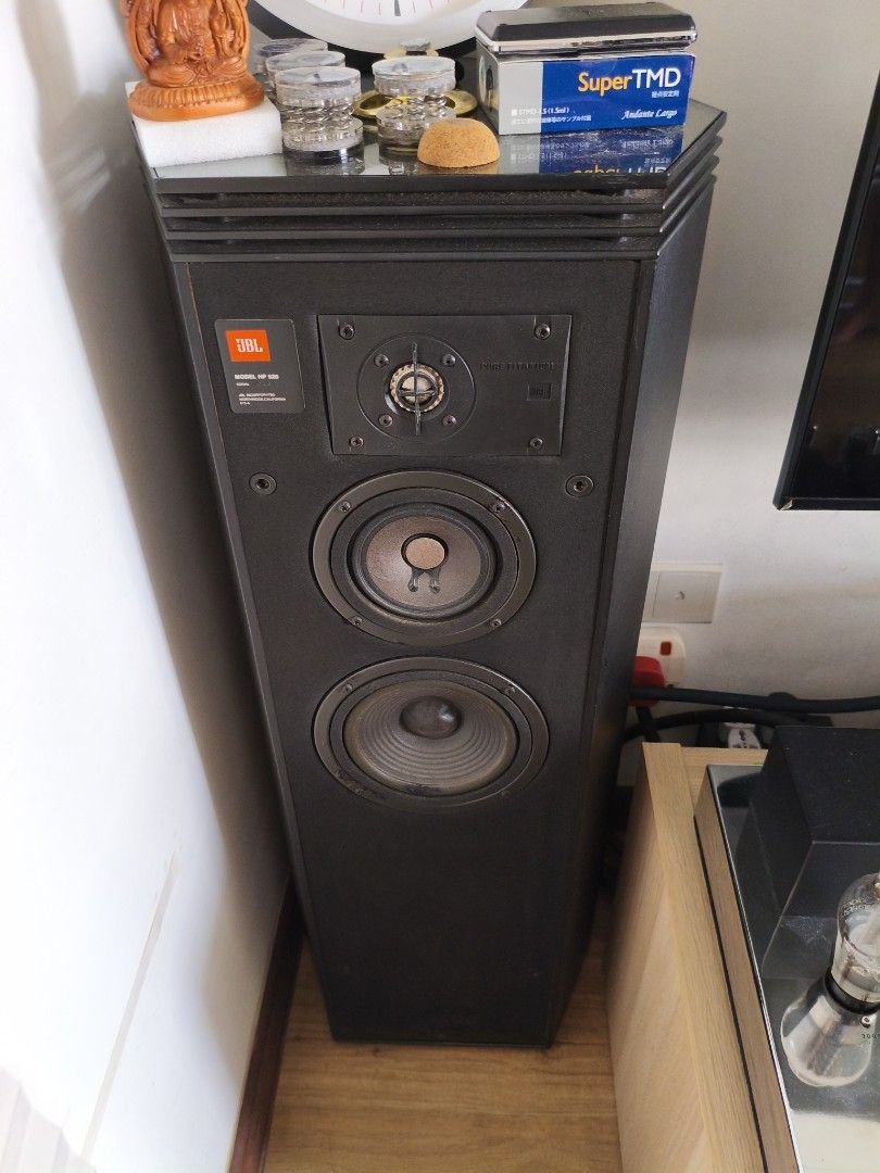 JBL HP 520 Speakers