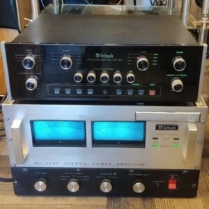 McIntosh C40 Preamplifier and MC2500 Amplifier
