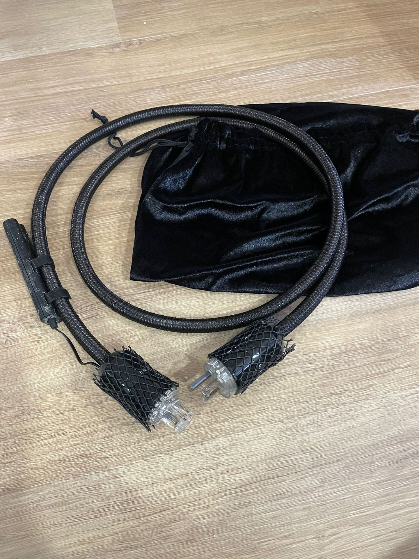 img-JW3zKqCOx0-2 AudioQuest NRG-1000 US Power Cord (1.8m) - New & Pre-owned Hi-Fi | SoundTribeAsia