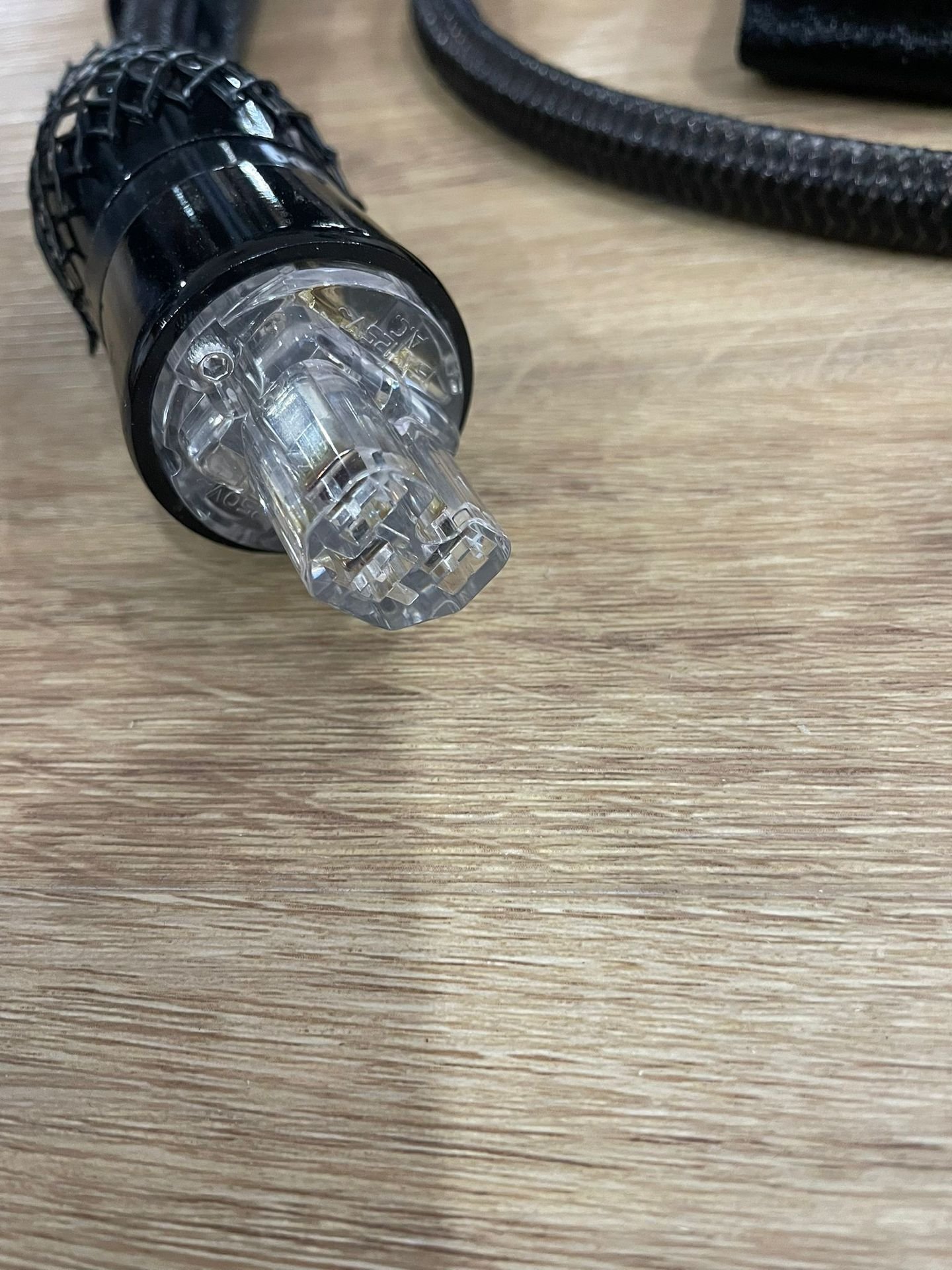 img-ag4TK9BQE2-2 AudioQuest NRG-1000 US Power Cord (1.8m) - New & Pre-owned Hi-Fi | SoundTribeAsia