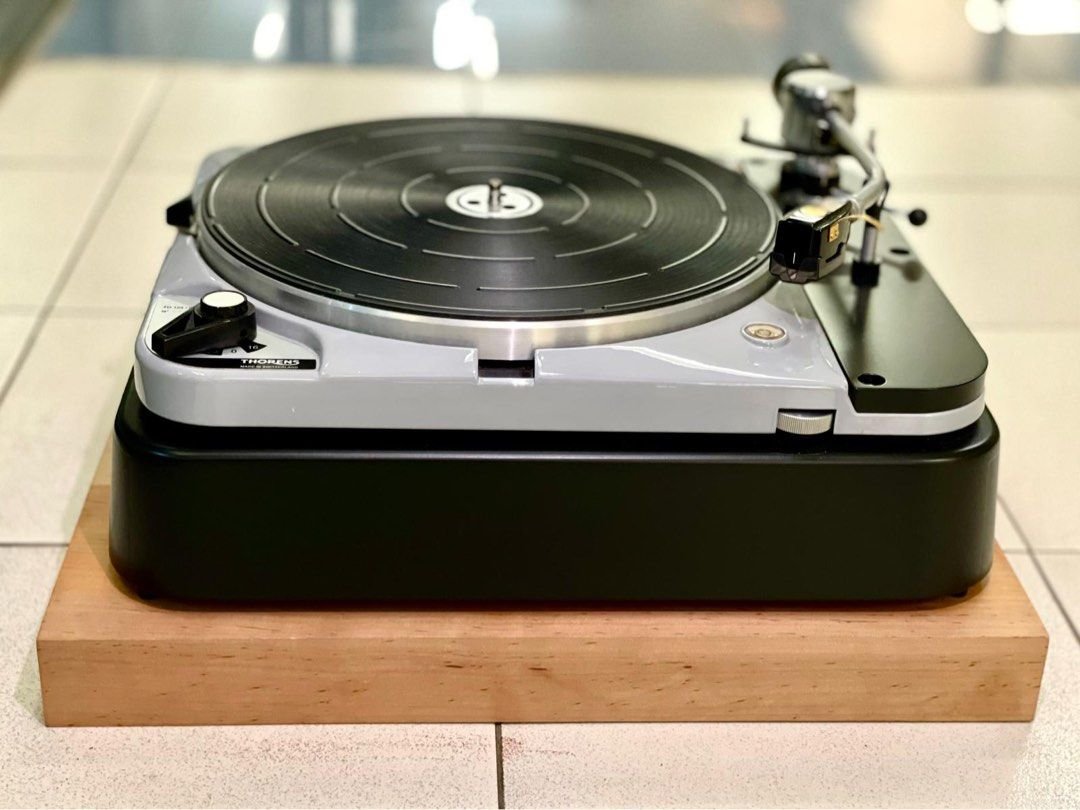 Thorens TD124