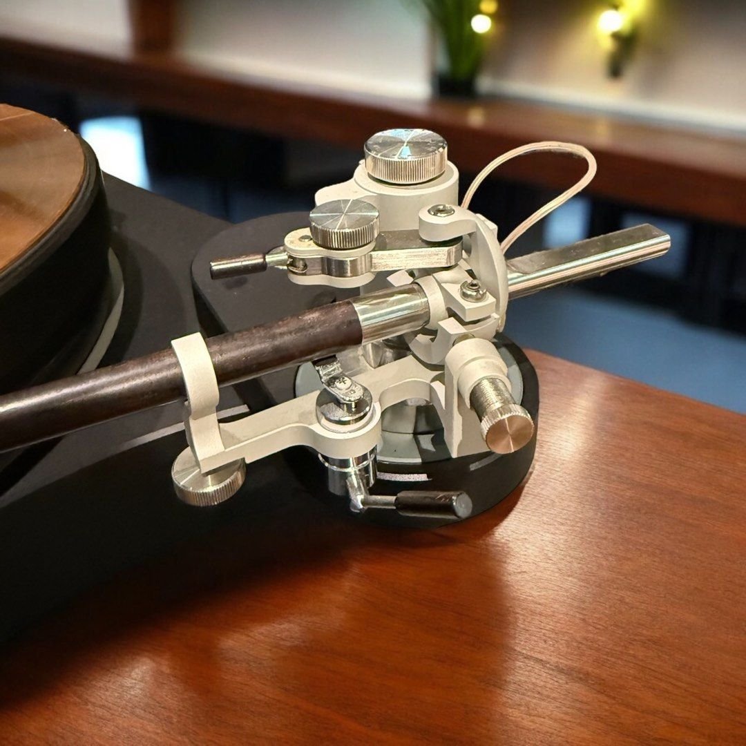 tw_acustic_raven_gt_turntable__1739984182_a9c406e8_progressive TW Acustic Raven GT Turntable with Reed 3P 12” Tonearm - New & Pre-owned Hi-Fi | SoundTribeAsia
