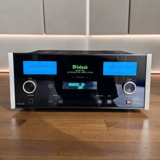 McIntosh MA6700 Integrated Amplifier
